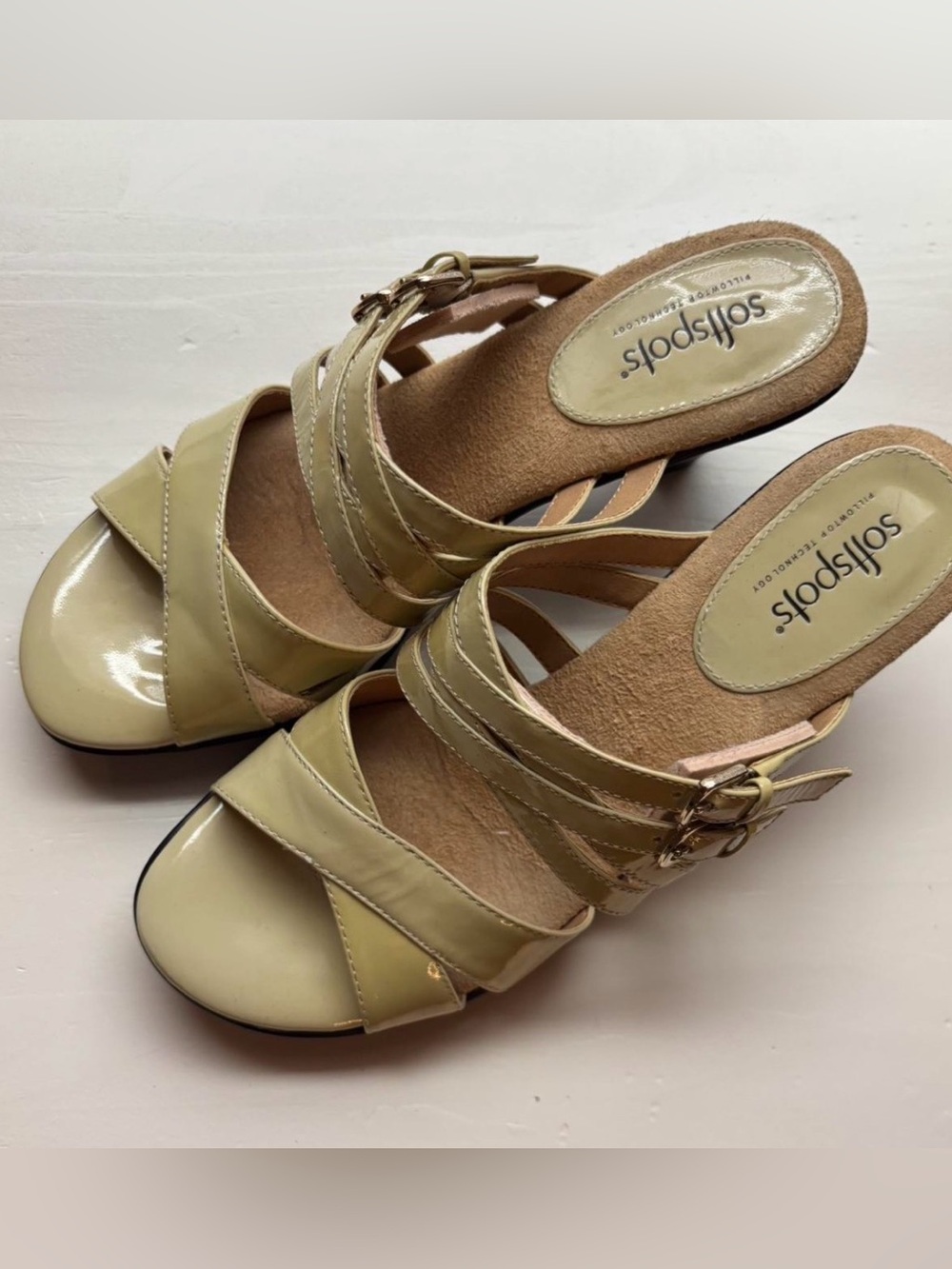 Women’s Patent Buckle Heeled Sandles Size 8.5